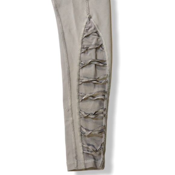 Victoria's Secret SPORT KnockOut Leggings X Small Light Grey - Picture 3 of 4